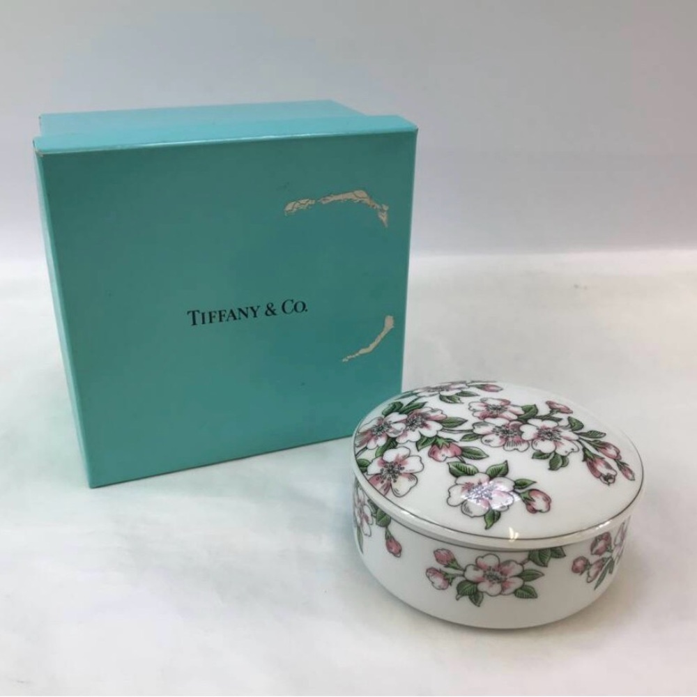 TIFFANY & CO 2001 BOMBONNIERE TRINKET/JEWELRY CASE